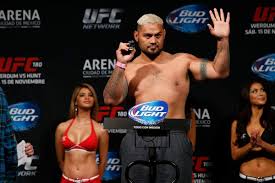 Mark richard hunt (born 23 march 1974) is a new zealand mixed martial artist and former kickboxer of samoan descent, currently living in sydney, australia. Mark Hunt Nearing Return In Boxing Match Versus Ex Rugby Player Paul Gallen Mma Fighting