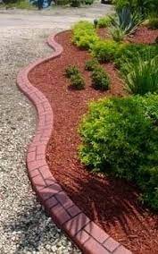 Get rubber mulch walkway from alibaba.com for use in many different manufacturing jobs. 15 Red Mulch Ideas Backyard Landscaping Front Yard Landscaping Yard Landscaping