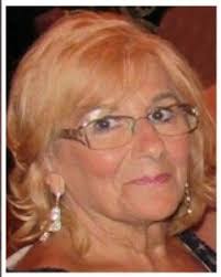 Christine Lefrancois's Instagram, Twitter & Facebook