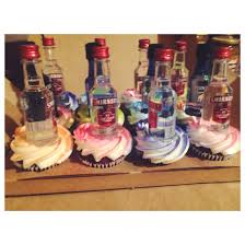 21st Birthday Mini Liquor Bottle Cake Cupcakes With Mini Alcohol Bottles For 21st Birthday Mini Liquor Bottles Mini Alcohol Bottles Alcoholic Cupcakes