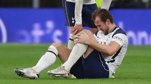 Harry kane suffered an ankle injury in the first half of tottenham's game against bournemouth, and was substituted minutes later. Harry Kane Tottenham Striker Set To Be Out For A Few Weeks With Ankle Injuries Football News Sky Sports
