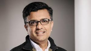 Jacob Dickens's Instagram, Twitter & Facebook