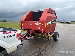 New Holland BR780 Baler