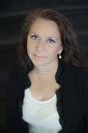 Amazon.com: The Highest Bidder (Books 1-6): Gilded Secrets