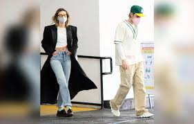Bieber and baldwin's romance sizzled over the 2016 new year's holiday, when they vacationed in the caribbean. Justin Bieber Yells At Everyone Including His Wife Hailey Sources Reveal After Singer S Vegas Meltdown