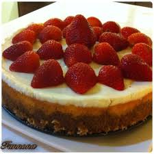 التشيز كيك ولو بأبسط طريقة يعتبر وجبة شهية وأنيقة التشيز كيك المتكتل التشققات التي تظهر على السطح هبوط وسط التشيز كيك كله Mini Cheesecake Cheesecake Sweet