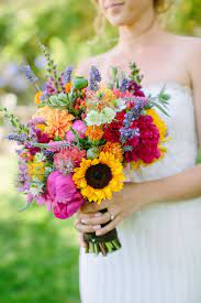Check out these 40 backyard wedding ideas, curated for couples of every type. Summer Wedding Flowers Kamaara Wedding Videos