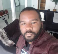 😆 🤣 this might be the best one yet. 90s style sitcom with 2pac and  Mr.Rogers and badly timed laugh tracks