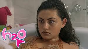 H2O: Just Add Water 1×01: Metamorphosis