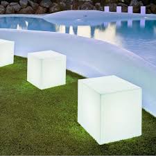 1001 Idees Eclairage Terrasse 60 Idees Et Conseils Pour Un Eclairage Ideal Cube Lumineux Eclairage Terrasse Eclairage Exterieur
