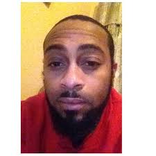 Roddy Ricch reposts this pic with Kendrick Lamar from 2019