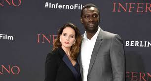 The actor of 39 years old is a dad for the fifth time. Omar Sy Bio Career Awards Family Net Worth 2020 Wealth