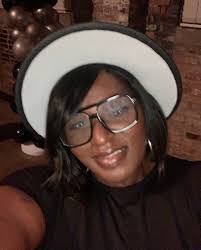 Cassie Hawkins's Instagram, Twitter & Facebook