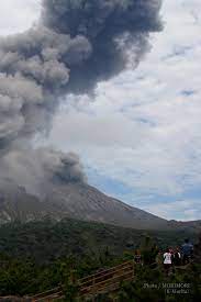 近い将来、大正噴火のような大規模噴火が起きる可能性が高まっていると考えられている桜島。 鹿児島県の桜島の噴火警戒レベルが「4」の避難準備に引き上げられました。 現場から報告です。 （矢島悠子アナウンサー報告） 16日夕方に. æ—¥ã€…ãƒ–ãƒ­ã‚° Morimori å®®å´ŽçœŒ 2020 06 09