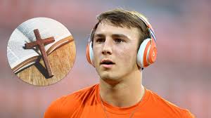 Clemson's Starting Quarterback Reveals Powerful Pregame Playlist