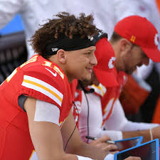 Patrick mahomes hair is much more controlled i am quite disappointed, but i can't find a better version so i am sticking with it until i see a better one. For Kansas City Chiefs Qb Patrick Mahomes Tuesday Was All About The Hair Arrowhead Pride