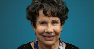 Fallece Nancy Mackenzie, voz de Marge Simpson en Latinoamérica