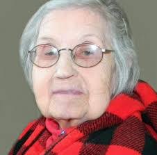 Laurie Madsen's Instagram, Twitter & Facebook