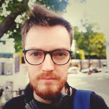 Sarah Tarvin's Instagram, Twitter & Facebook