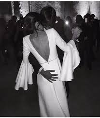 Pin Von Suus Auf L O V E Hochzeitsbilder Hochzeit Bilder Kleider Hochzeit