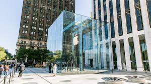 The town square customer experience. Apple Reopens Flashy Redesigned Fifth Avenue Nyc Store Cnet