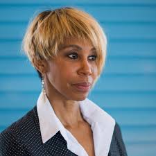 Stay up to date on trisha goddard and track trisha goddard in pictures and the press. Trisha Goddard Rule Out People With Mental Health Problems And You D Get Nobody On Tv Daytime Tv The Guardian