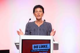 Wenn es um europa und flüchtlinge geht, ist oft unklar, ob sahra wagenknecht links oder rechts ist. Wagenknecht Rechnet Mit Linksliberalismus Ab