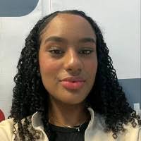 50+ "Laura Lessa" profiles