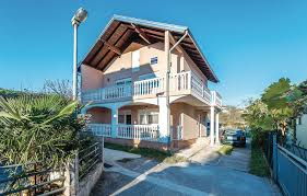 Ferienhaus bilice, dalmatien für 7 personen (kroatien). Ferienwohnung Sibenik Bilice Kroatien Cdj578 Novasol