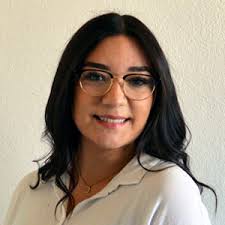 Allison Engstrom's Instagram, Twitter & Facebook