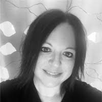 Dionne Spencer's Instagram, Twitter & Facebook