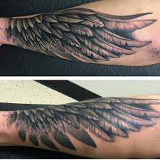 Tattoo Panosundaki Pin