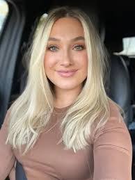 Destiny Henson's Instagram, Twitter & Facebook