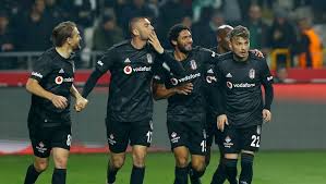 Günümüzde beşiktaş taraftarlarının beşiktaş maçlarını canlı bir şekilde setretmesi ve beşiktaş taraftarında olup biten gelişmeleri yakından takip edilebilmesi amacıyla yayın yaparak beşiktaş taraftarlarının yüzünü güldüren bjk tv izle kanalı sayesinde artık beşiktaş taraftarları maçları canlı olarak izleyebilmektedir. Konyaspor Besiktas Mac Sonucu Ve Mac Ozeti Gemiyi Kaptan Kurtardi Konyaspor Besiktas Maci