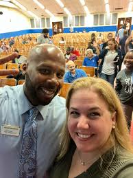 Vanessa M. Valle (@ValleReads)