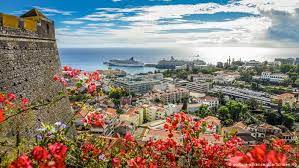Come with me on this complete guide. Die Schonsten Stadte In Europa Reiseziel Funchal Dw Reise Dw 04 10 2019