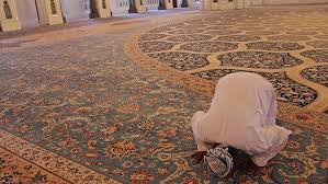 Jamak taqdim yaitu melakukan salat zuhur dan asar di waktu zuhur atau mendirikan salat magrib dan isya di tartib artinya mendahulukan salat yang pertama, yaitu zuhur dan magrib daripada asar dan isya. Niat Dan Tata Cara Menjamak Sholat Lengkap Dengan Ketentuannya Hot Liputan6 Com
