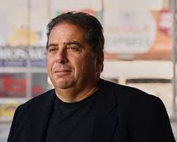 Eli Gindi's Instagram, Twitter & Facebook