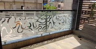 During the covid 19 lockdown, our sales team are contactable during normal office hours on 01922 461225. Bar Balcony Designer Glass Railing For Home Rs 1100 Square Feet Shree Durga Glass Art Id 14363131630