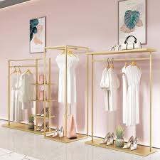 Golden Metal Clothes Rack Display Fixture Organizer Em 2020 Design De Loja Layout Da Loja Vitrine De Loja De Roupas
