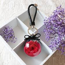 In this tutorial, i am going to show you how to dry and preserve your flowers the right way. Preserved Flower Key Chain Apollobox