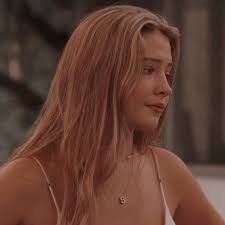 Welcome Sarah And Kiara Icons Like Reblog If You Save In 2020 Girl Icons Banks Icon The Pogues