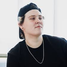 Pamela Cager's Instagram, Twitter & Facebook