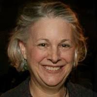 Beth Desrosiers's Instagram, Twitter & Facebook