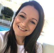 Kellie Hammond's Instagram, Twitter & Facebook