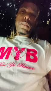 I decided to put some stars in da headliner 1000 lights to be exact took me  4 days top to finish da job because of my work schedule what y’all think 🤔 