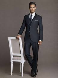 Fare shopping su kamiceria significa, avere sempre a disposizione, a casa, in ufficio o dovunque voi siate, un megastore online in grado di proporre un'infinita varietà di articoli e di soddisfare ogni desiderio, indipendentemente dall'età, dallo stile e dalle preferenze. Epingle Sur Mode Homme