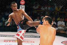 The figueiredo family has added another stalwart to the ufc flyweight roster. Ufc Signs Francisco Figueiredo Brother Of Flyweight Champ Deiveson Figueiredo