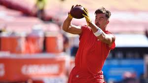 High praise from key offensive players like tight end travis kelce. At 31 Travis Kelce Is More Complete Teammate Performer The Kansas City Star
