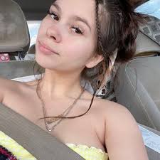 𐙚 mia ౨ৎ (@miahthamonkey)